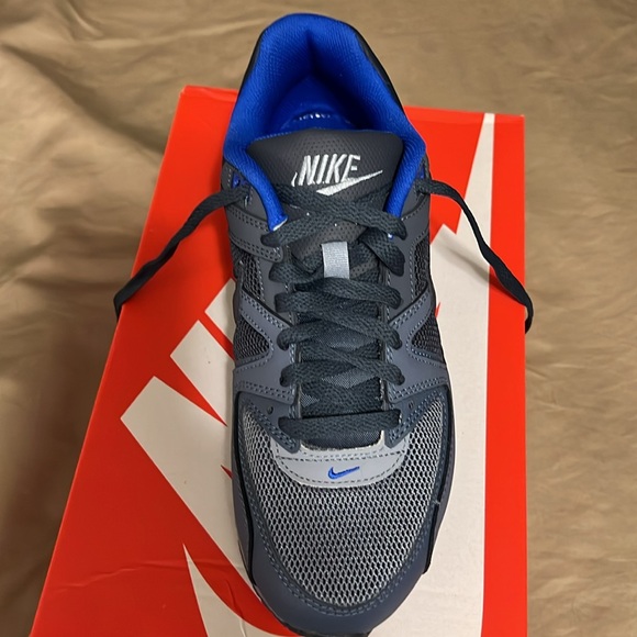 Nike Air Max Command - Picture 2 of 7